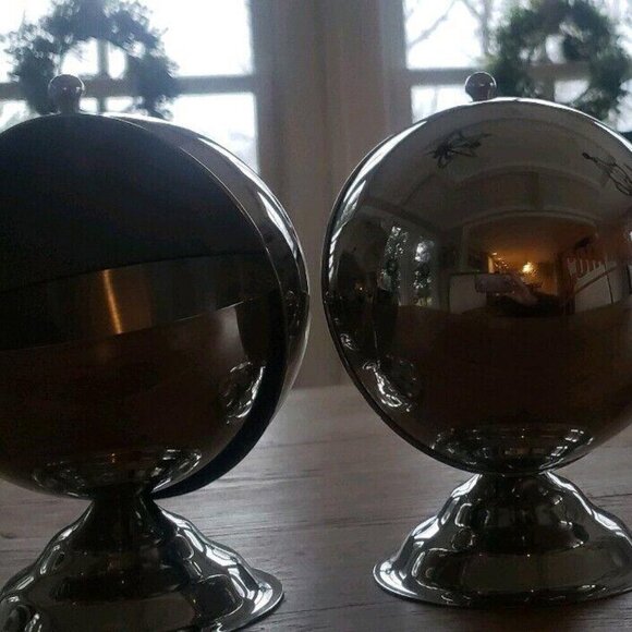 Cointreau Containers Metal Fruit Holder - Picture 1 of 4